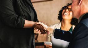 Als Asylbewerber arbeiten: Das muss man beachten